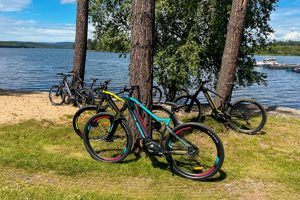 Chcete využít nejlepší cyklostesky na Lipně, ale nemáte kolo, nevadí u nás si můžete kolo půjčit - Lipno Club